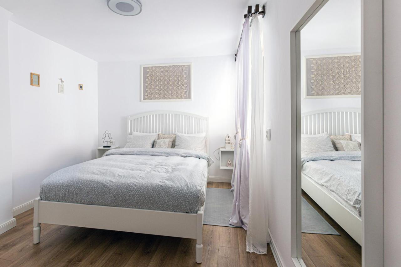 Apartament Agnes Braşov Buitenkant foto