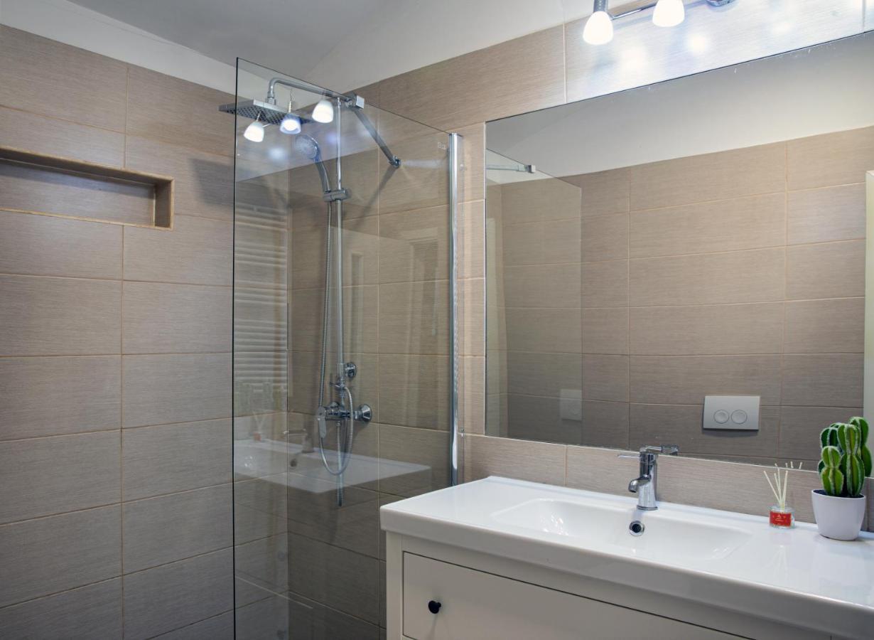 Apartament Agnes Braşov Buitenkant foto